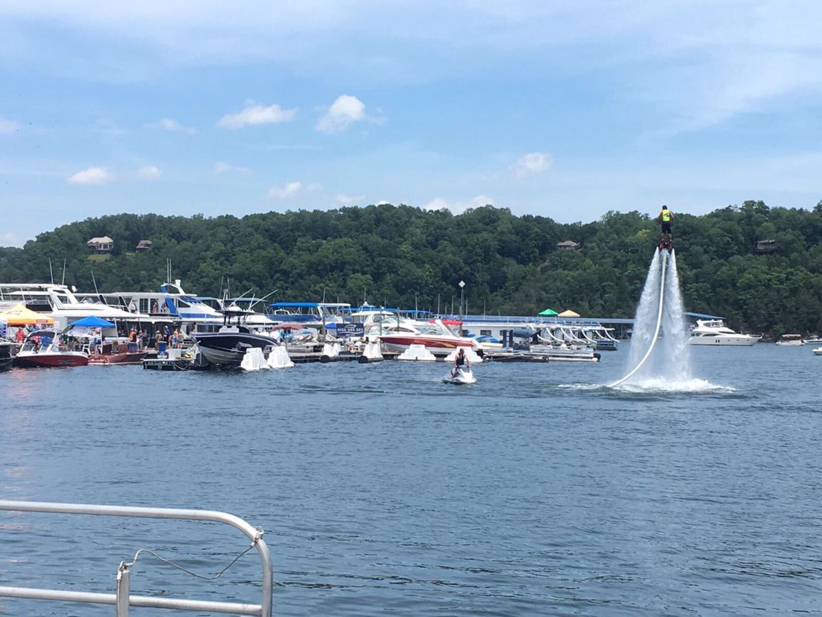 boat lifts lake cumberland usa 2